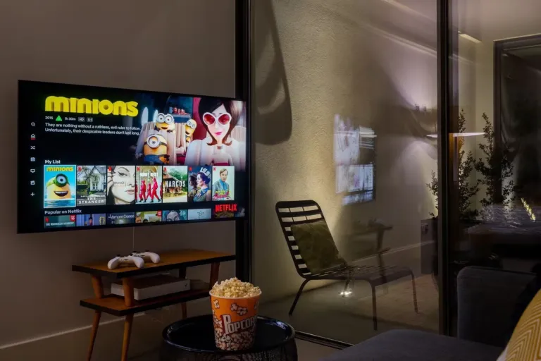 Family suite with Netflix and Disney+ at Canto de Luz Porto