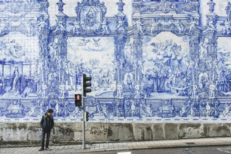 You can't avoid but enjoy the art that adorns the city and its walls.