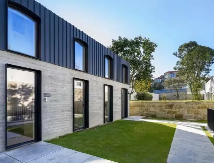 Duplex Garden Villa at Canto de Luz Porto