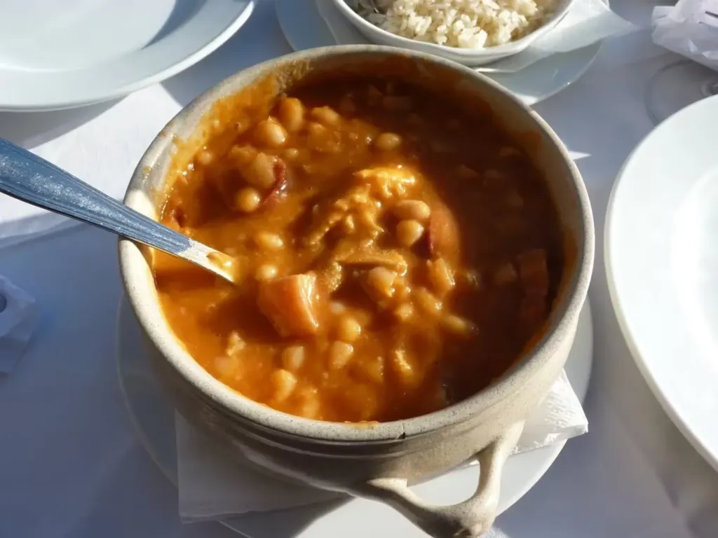 Traditionelles Essen in Porto