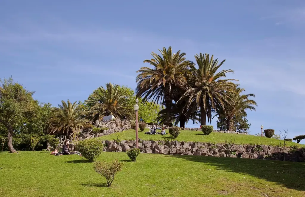 Jardim do Morro garden in Vila Nova de Gaia with views across the Douro to Porto