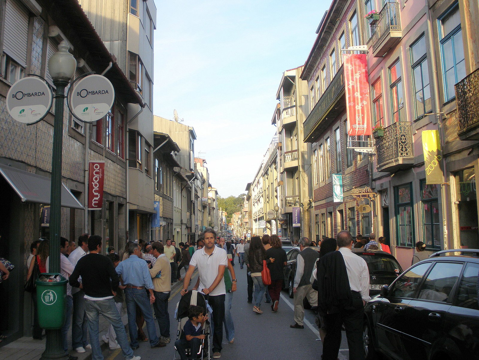 Rua Miguel Bombarda, Porto art gallery and vintage district