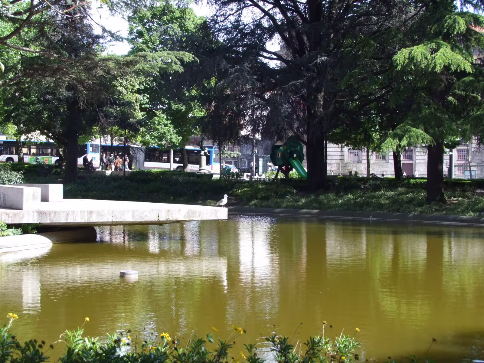 The lake and trees in Jardim da Cordoaria, the garden in Porto that hosts the city Christmas market